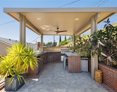 10341 Kurt - Photo Thumbnail 20