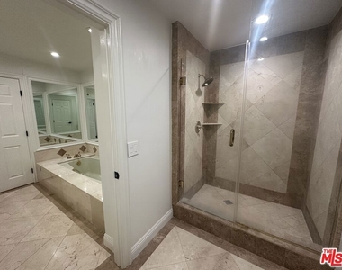 324 N Palm Drive - Photo Thumbnail 19