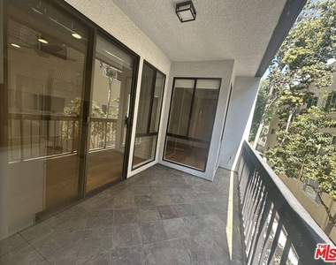324 N Palm Drive - Photo Thumbnail 30