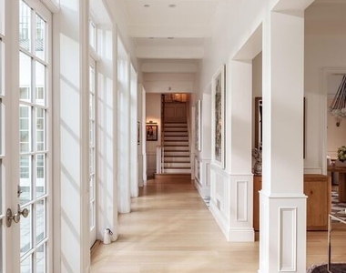 11579 W Sunset Boulevard - Photo Thumbnail 6
