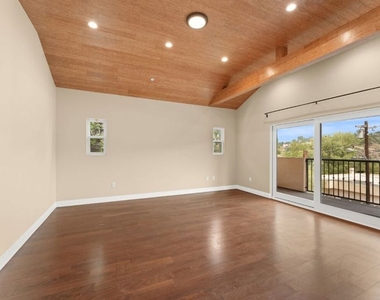 1630 Bridgeport Drive - Photo Thumbnail 22