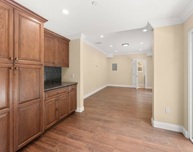 1630 Bridgeport Drive - Photo Thumbnail 14