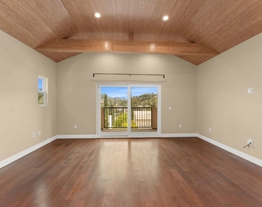 1630 Bridgeport Drive - Photo Thumbnail 21