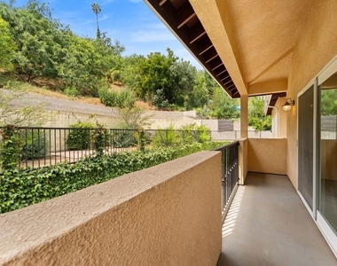 1630 Bridgeport Drive - Photo Thumbnail 35