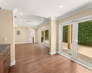 1630 Bridgeport Drive - Photo Thumbnail 15