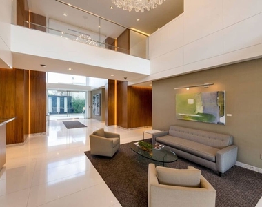 838 N Doheny Drive - Photo Thumbnail 27