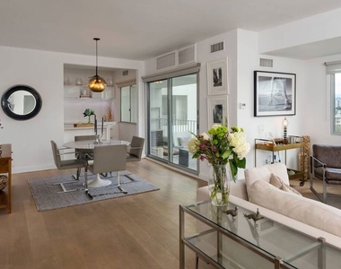 838 N Doheny Drive - Photo Thumbnail 7