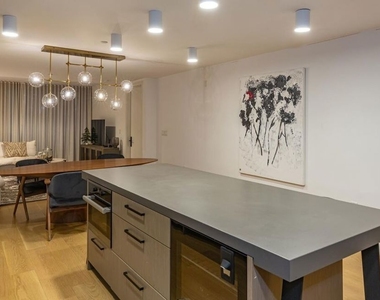 10777 Wilshire Boulevard - Photo Thumbnail 10