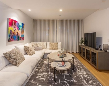 10777 Wilshire Boulevard - Photo Thumbnail 14