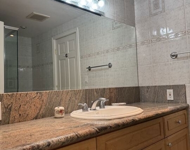 5412 Hazeltine Avenue - Photo Thumbnail 8