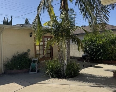 5412 Hazeltine Avenue - Photo Thumbnail 20