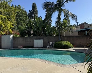 5412 Hazeltine Avenue - Photo Thumbnail 19
