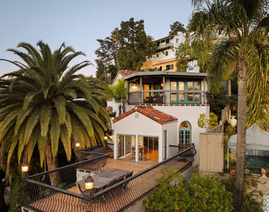 2002 N Las Palmas Avenue - Photo Thumbnail 8