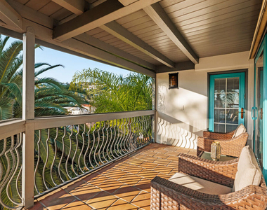 2002 N Las Palmas Avenue - Photo Thumbnail 21