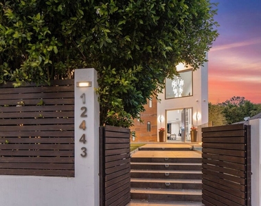 12443 W Sunset Boulevard - Photo Thumbnail 1