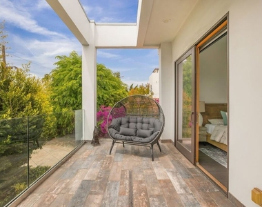 12443 W Sunset Boulevard - Photo Thumbnail 19