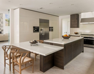 12443 W Sunset Boulevard - Photo Thumbnail 5