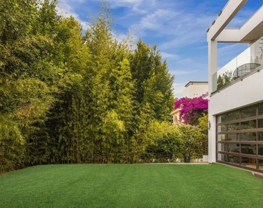 12443 W Sunset Boulevard - Photo Thumbnail 33