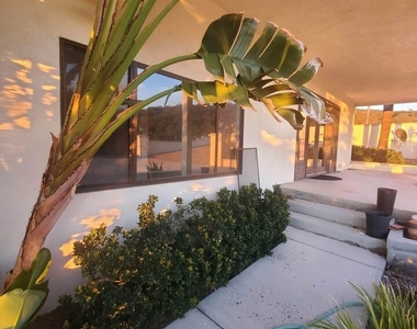 42100 Parado Del Sol Drive - Photo Thumbnail 1