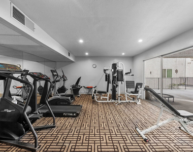 1515 S Beverly Drive - Photo Thumbnail 24