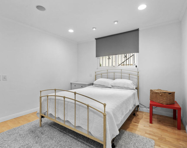 1515 S Beverly Drive - Photo Thumbnail 12