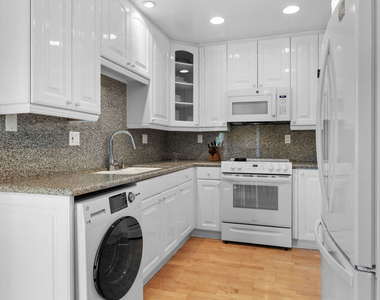 1515 S Beverly Drive - Photo Thumbnail 7