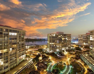 1820 Avenida Del Mundo - Photo Thumbnail 31