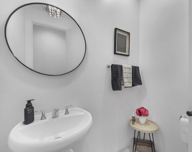 267 Loch Lomond Road - Photo Thumbnail 24