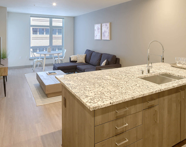 520 Terry Avenue - Photo Thumbnail 13
