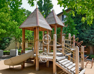 1650 Hope Dr. - Photo Thumbnail 25