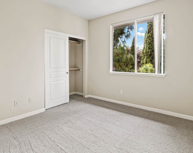 1650 Hope Dr. - Photo Thumbnail 15