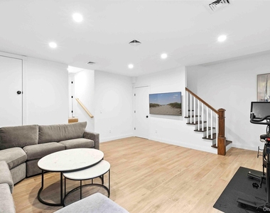 96 Miller Road - Photo Thumbnail 10