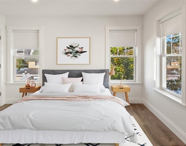 33 Devoe Street - Photo Thumbnail 8