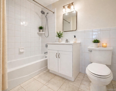 10 Franklin Avenue - Photo Thumbnail 4