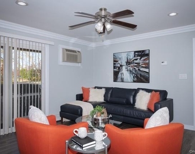 675 Conklin Street - Photo Thumbnail 4