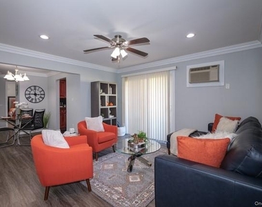 675 Conklin Street - Photo Thumbnail 3