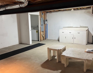8 Marion Avenue - Photo Thumbnail 22