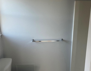 8 Marion Avenue - Photo Thumbnail 17