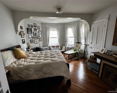 216 Union Avenue - Photo Thumbnail 7