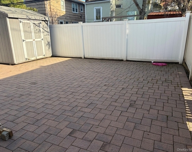 326 E Walnut Street - Photo Thumbnail 13