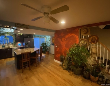 277 New York Avenue - Photo Thumbnail 9
