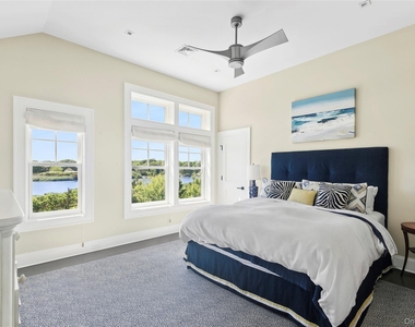 61 A South Bay Avenue - Photo Thumbnail 24