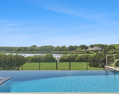 61 A South Bay Avenue - Photo Thumbnail 33