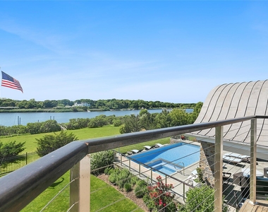 61 A South Bay Avenue - Photo Thumbnail 36