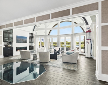 61 A South Bay Avenue - Photo Thumbnail 11