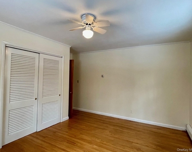 4 Briggs Lane - Photo Thumbnail 8
