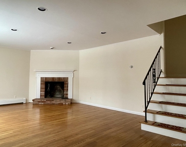 4 Briggs Lane - Photo Thumbnail 4