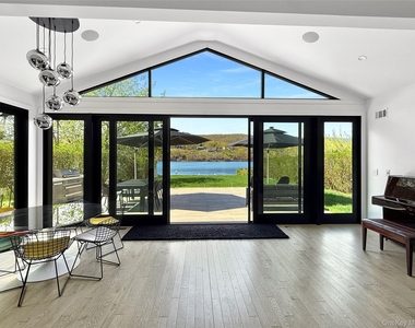 12 Hudson River Lane - Photo Thumbnail 16