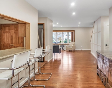 120 Promenade Drive - Photo Thumbnail 3