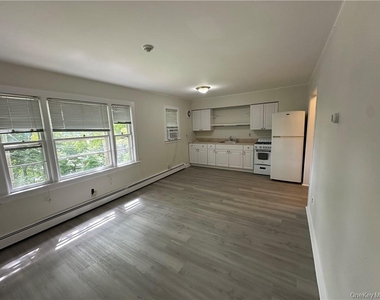11 Chase Avenue - Photo Thumbnail 1